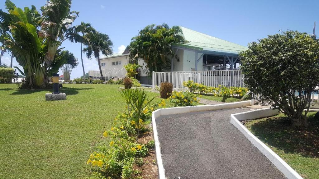 Appartement Superbe Avec Piscine, Au Coeur De La Marina! Village Soleil ! Proche Aeroport & Ferry Le Gosier (Grande-Terre)