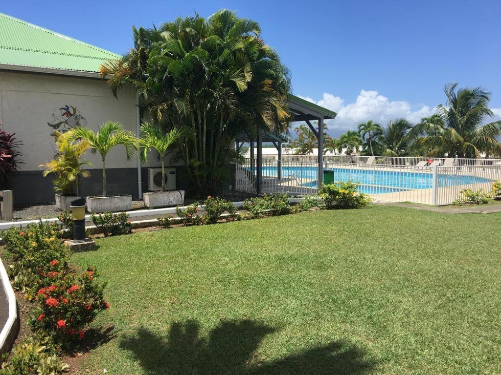 Superbe Avec Piscine, Au Coeur De La Marina! Village Soleil ! Proche Aeroport & Ferry Appartement *