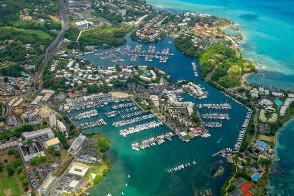 Superbe Avec Piscine, Au Coeur De La Marina! Village Soleil ! Proche Aeroport & Ferry * Le Gosier (Grande-Terre)